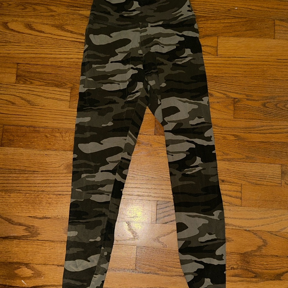Express Camouflage Leggings